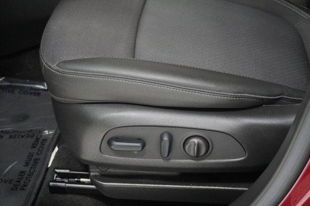 Used 2023 Buick Encore GX Select w/ Sport Touring Package FWD image 18