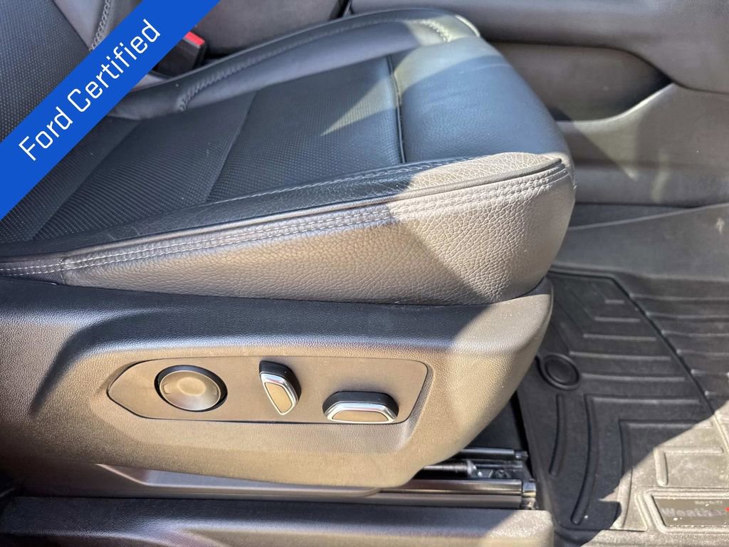 Used 2022 GMC Yukon XL Denali image 13