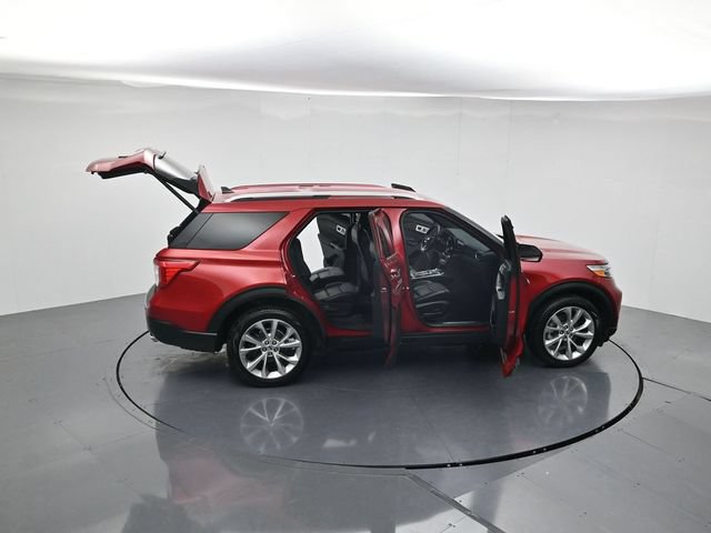 Certified 2021 Ford Explorer Platinum w/ Equipment Group 601A AWD/4WD image 48