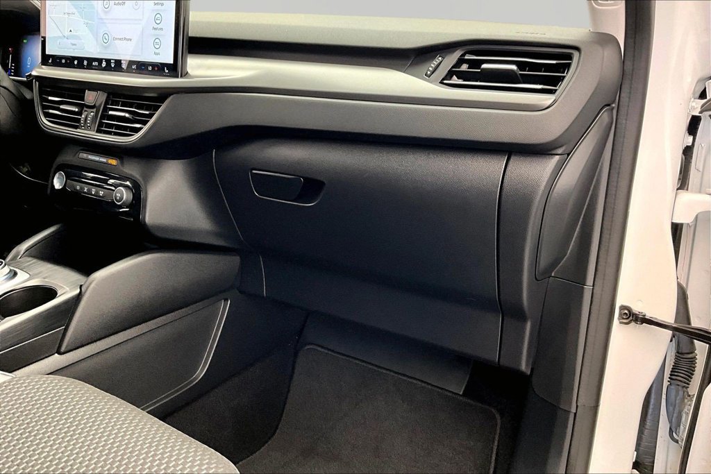 Certified 2023 Ford Escape SE FWD image 17