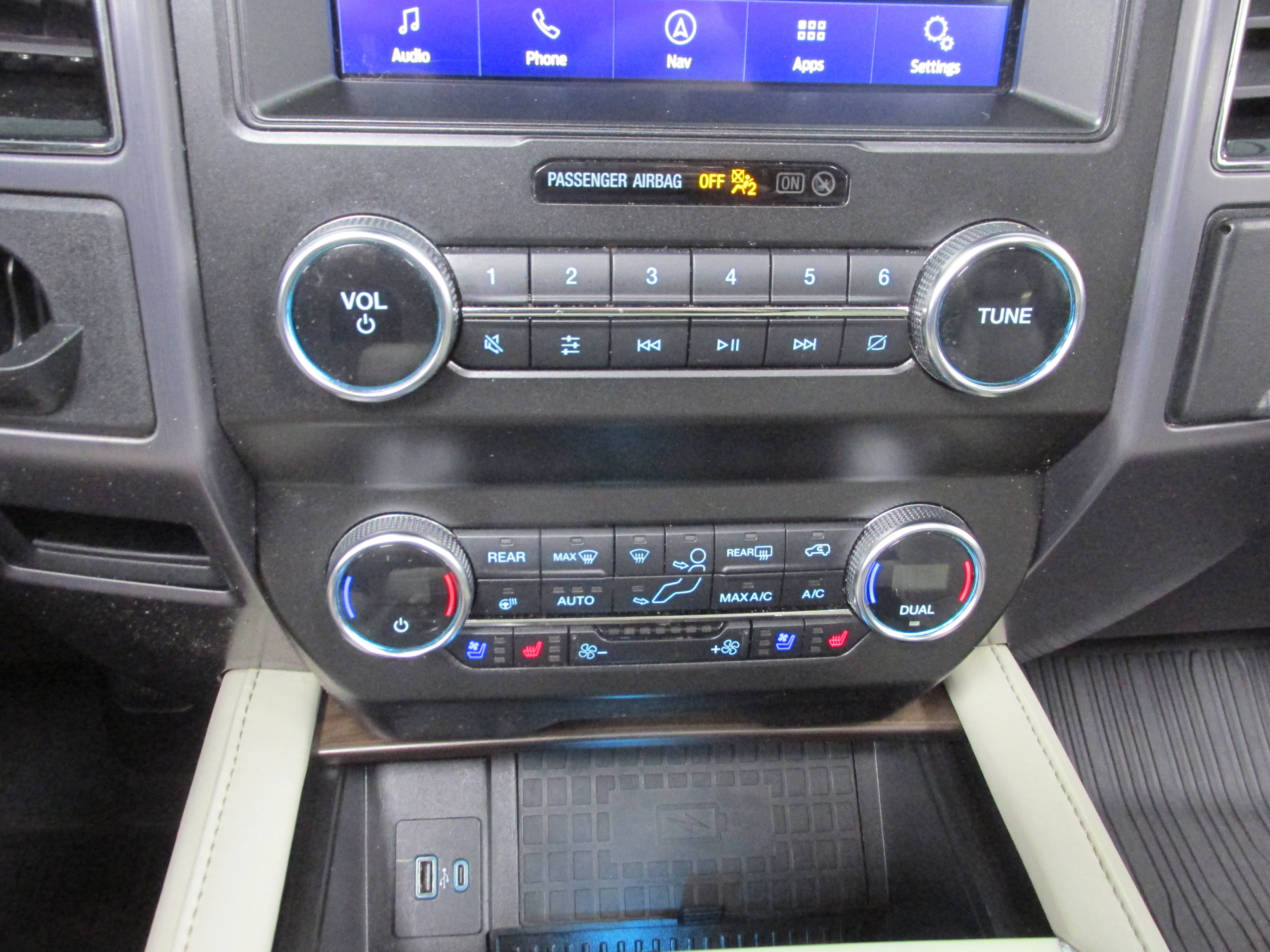 Certified 2020 Ford Expedition Max Platinum image 43