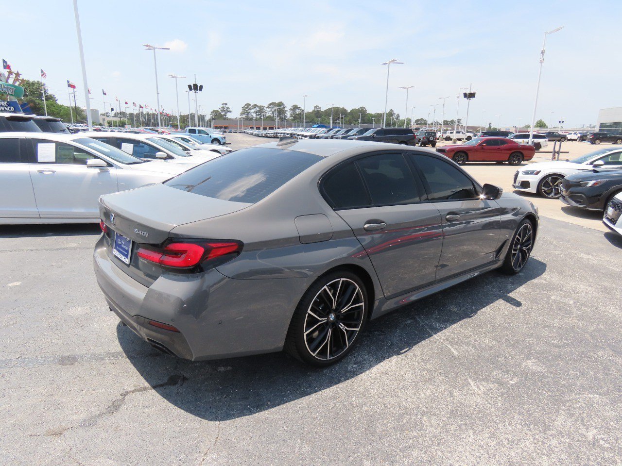 Used 2021 BMW 540i w/ M Sport Package RWD image 9