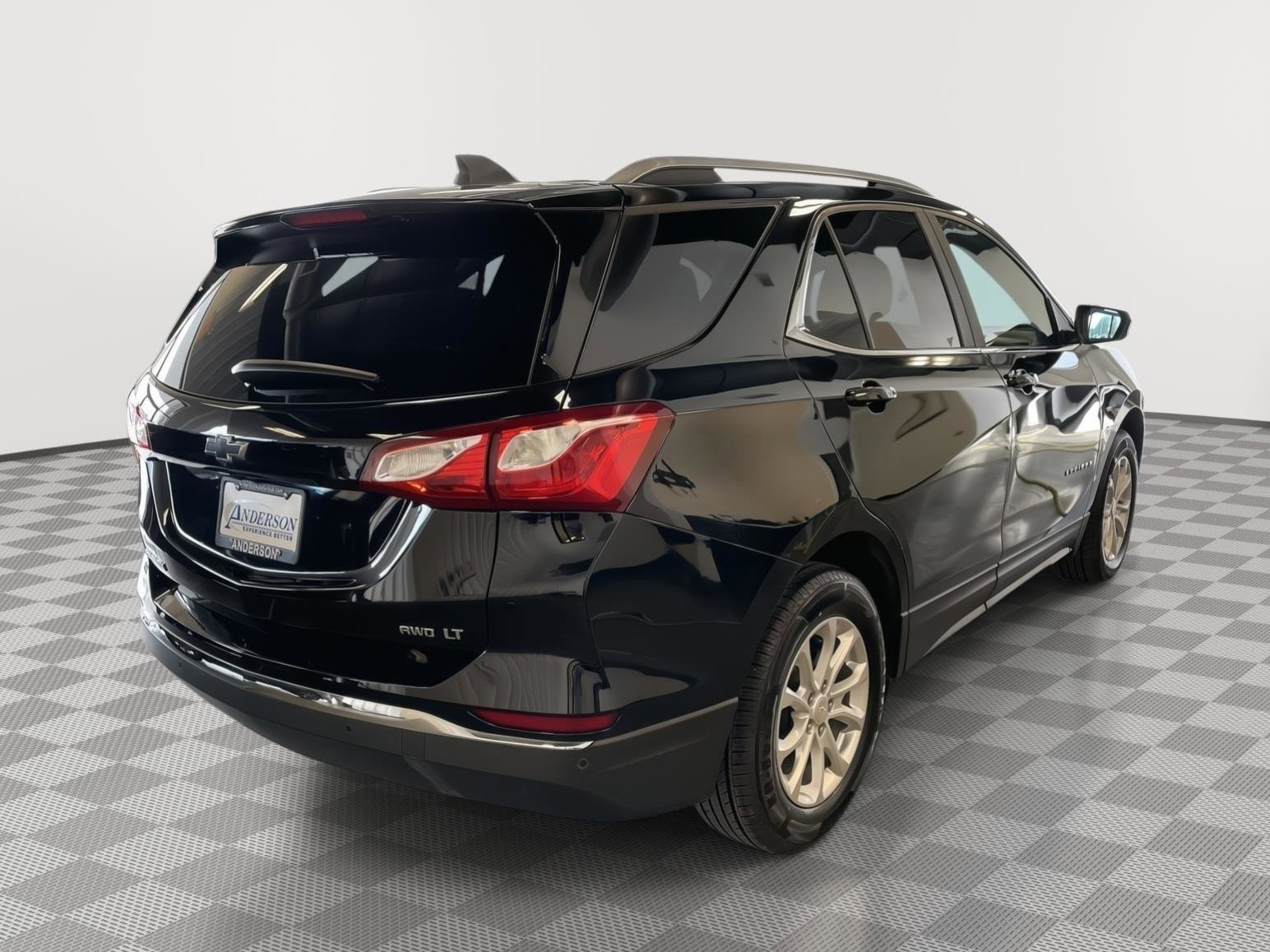 Used 2021 Chevrolet Equinox LT image 3