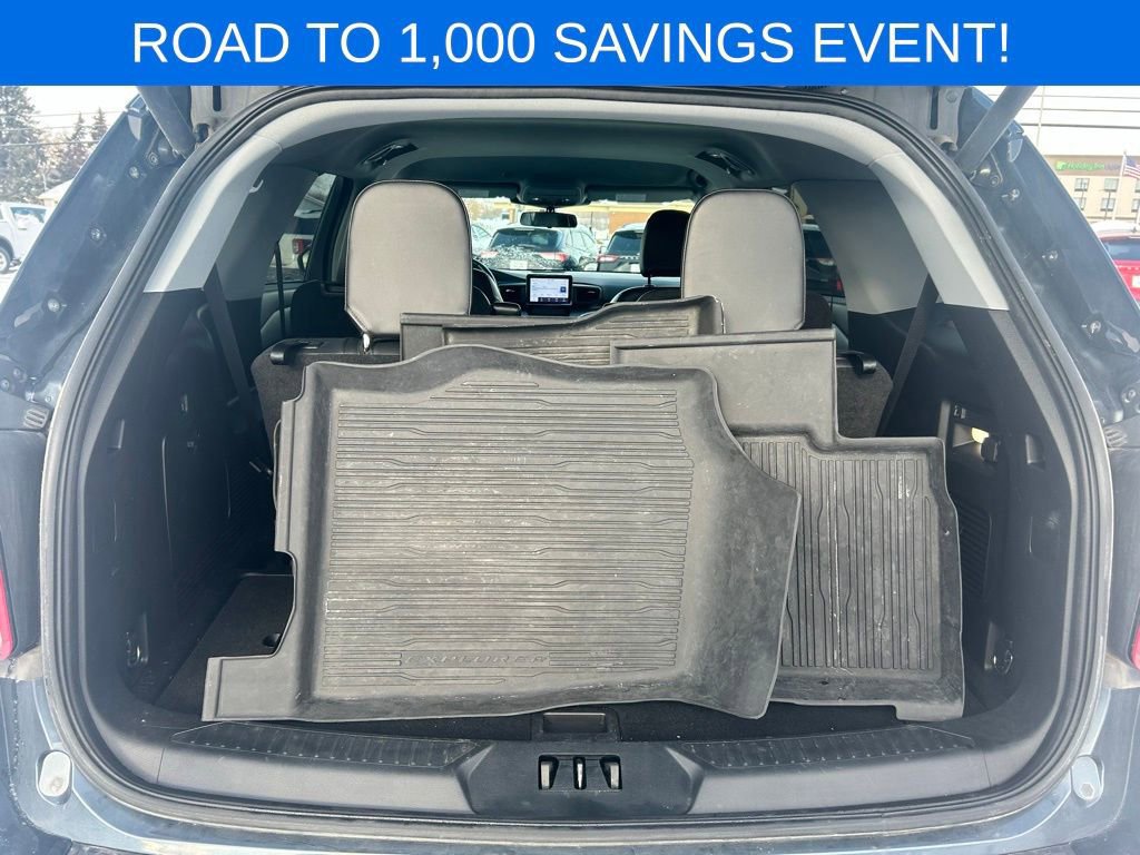 Certified 2022 Ford Explorer XLT w/ Equipment Group 202A image 41