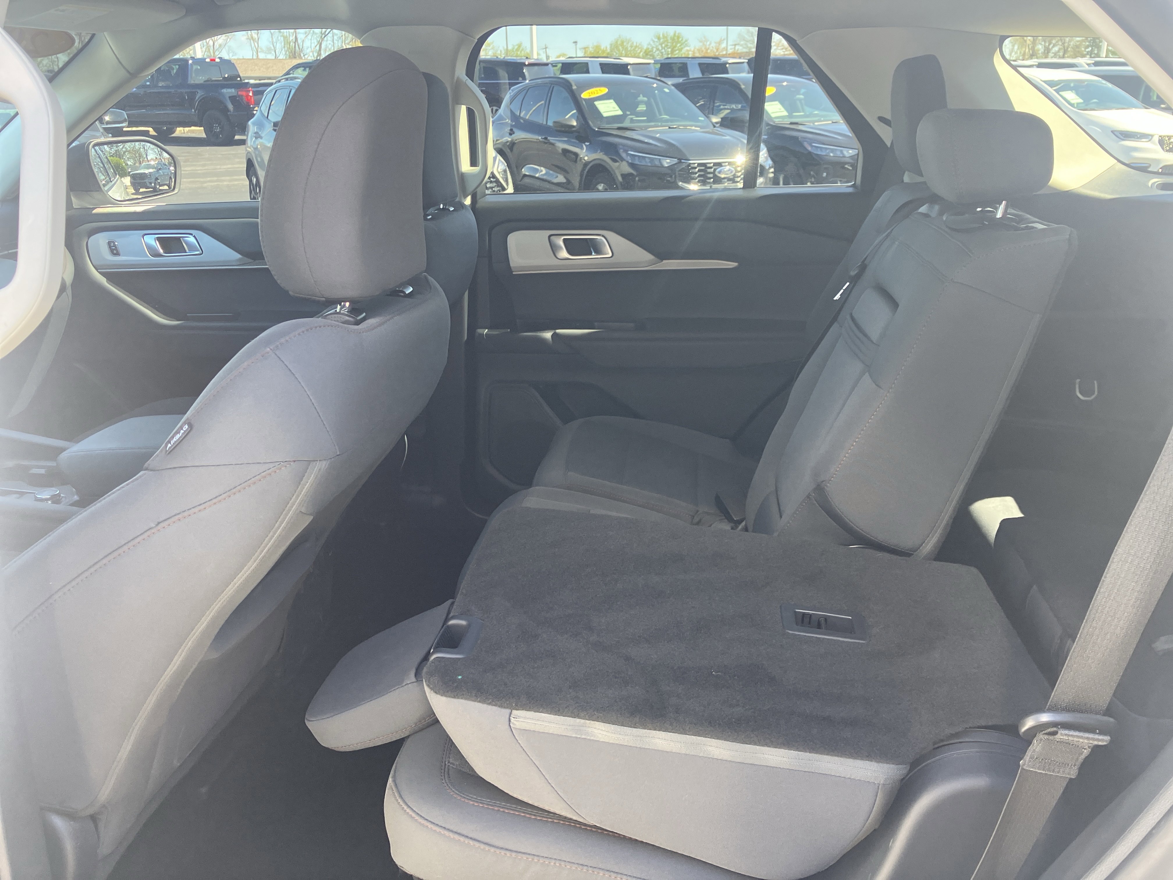 Certified 2025 Ford Explorer Active image 16