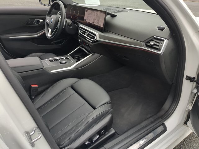 Used 2024 BMW 330i Sedan RWD image 37