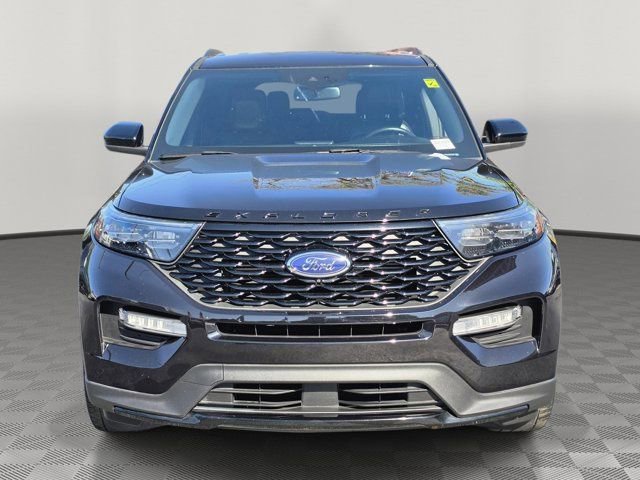 Certified 2022 Ford Explorer ST-Line w/ Class IV Trailer Tow Package RWD image 2