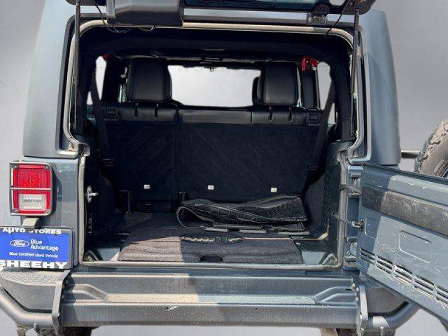 Used 2017 Jeep Wrangler Unlimited Sahara AWD/4WD image 20