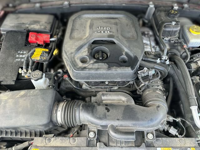 Used 2021 Jeep Wrangler Unlimited Sport AWD/4WD image 27