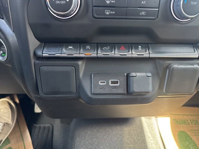 Used 2022 Chevrolet Silverado 1500 Custom image 24