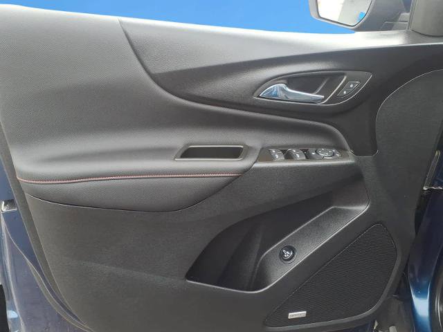 Used 2023 Chevrolet Equinox RS w/ RS Leather Package image 22