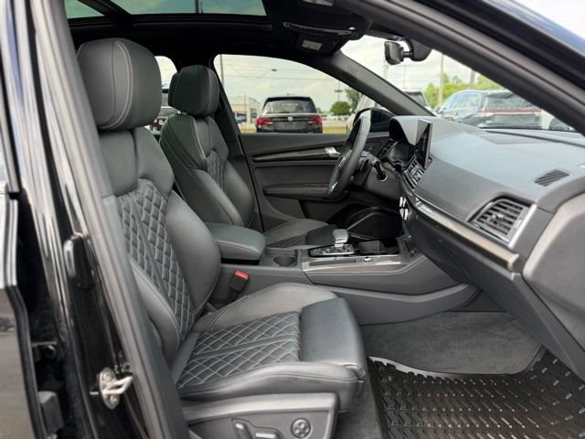 Used 2025 Audi SQ5 Premium Plus w/ Premium Plus Package AWD/4WD image 12