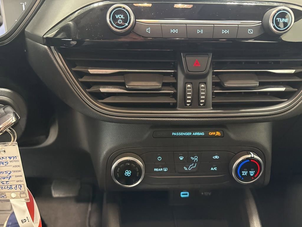 Certified 2023 Ford Escape AWD image 7