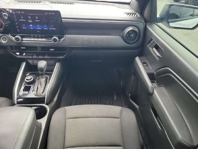 Used 2024 Chevrolet Colorado Trail Boss w/ Advanced Trailering Package AWD/4WD image 12