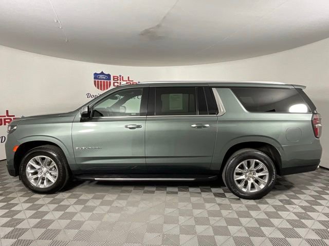 Used 2023 Chevrolet Suburban Premier image 6