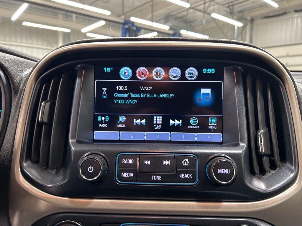Used 2018 GMC Canyon Denali image 17
