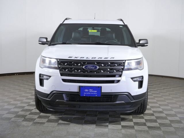 Certified 2018 Ford Explorer XLT w/ Equipment Group 202A AWD/4WD image 3