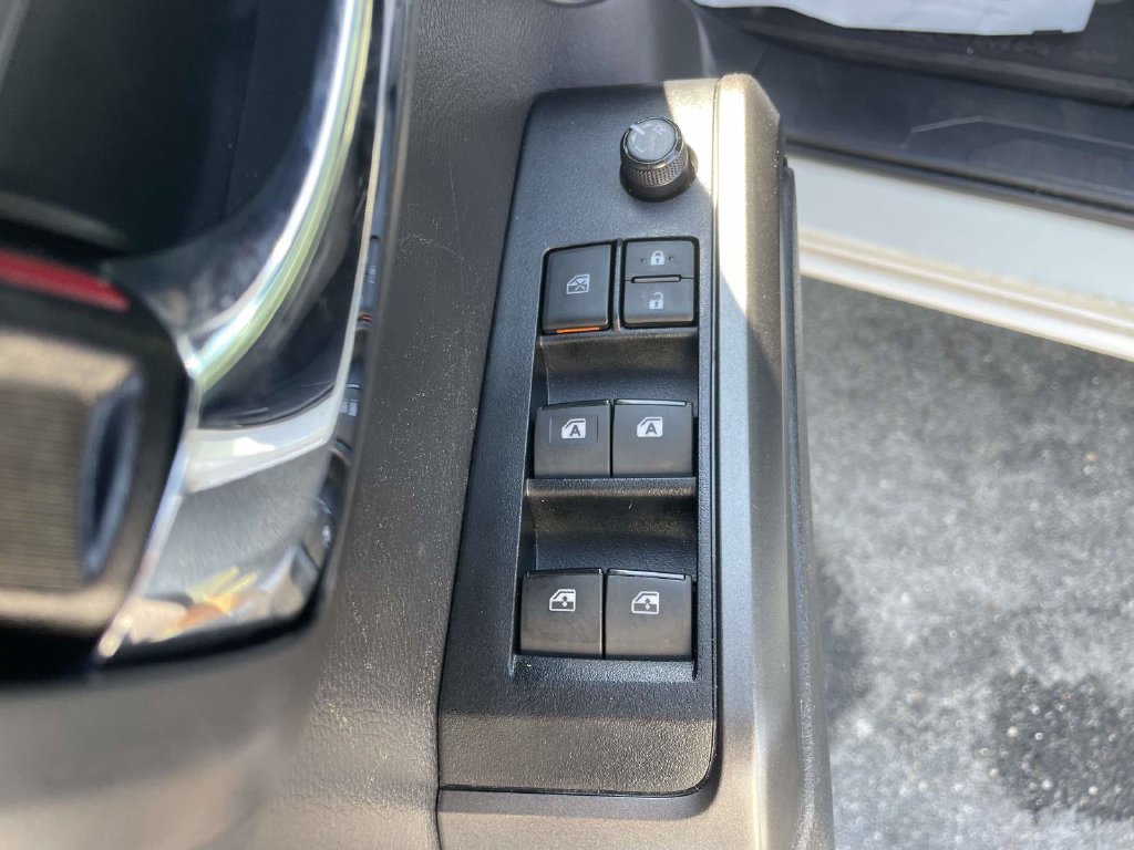 Used 2023 Toyota Tacoma TRD Sport w/ Technology Package AWD/4WD image 16
