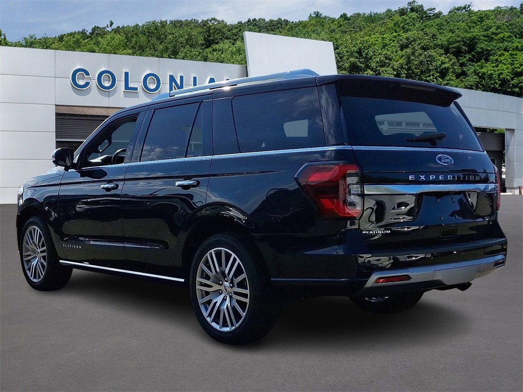 Certified 2023 Ford Expedition Platinum image 2