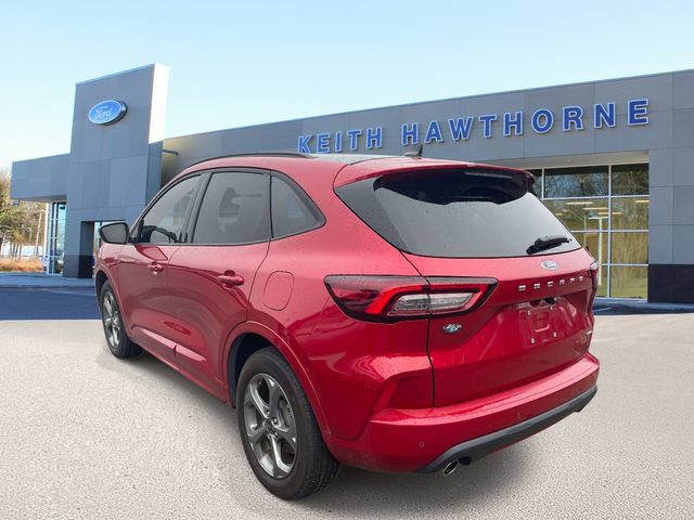 Certified 2023 Ford Escape ST-Line w/ Tech Pack #1 AWD/4WD image 5