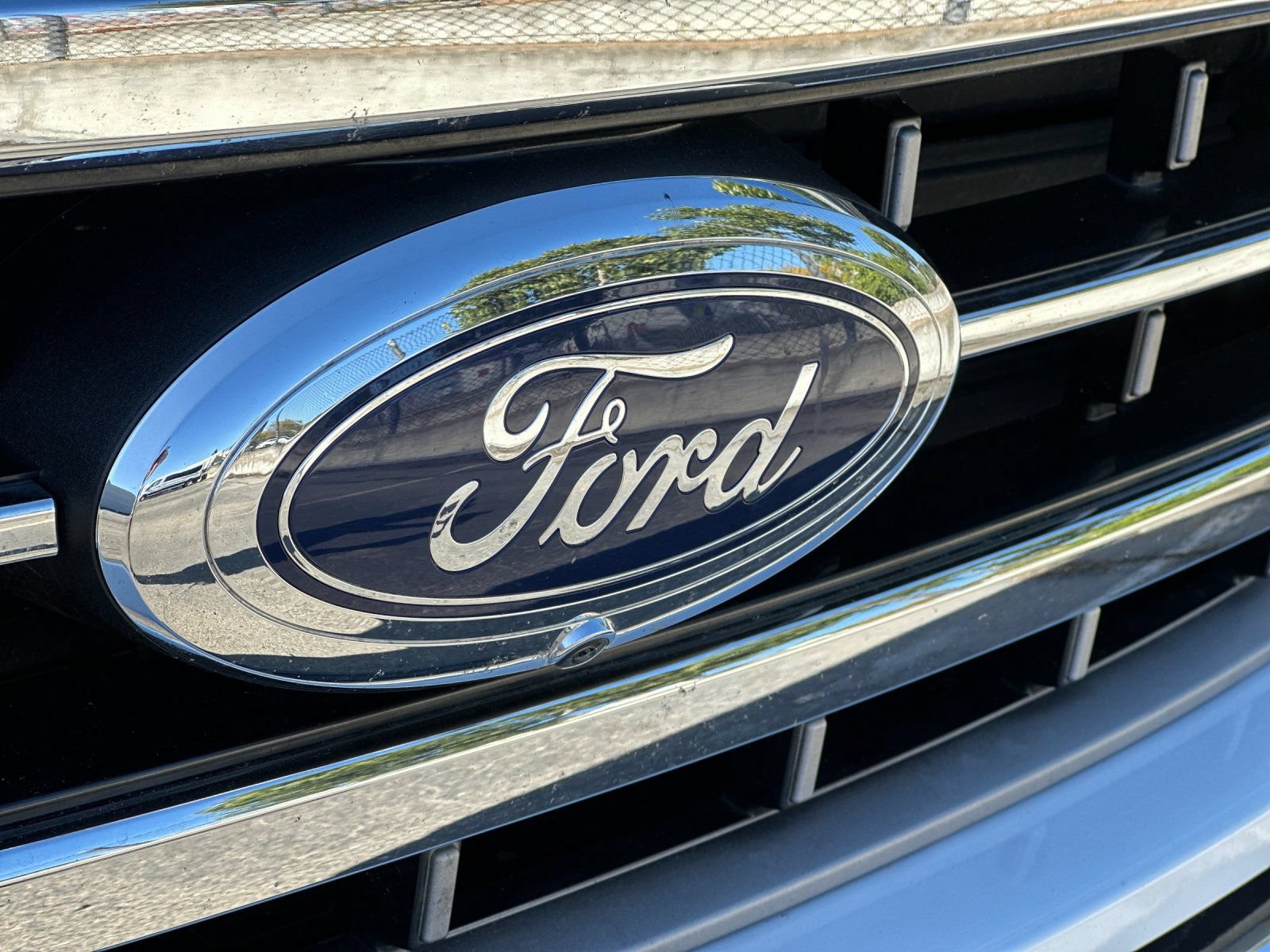 Certified 2023 Ford F150 Lariat w/ Equipment Group 502A High AWD/4WD image 37
