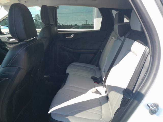 Certified 2025 Ford Escape Platinum w/ Premium Technology Package AWD/4WD image 12
