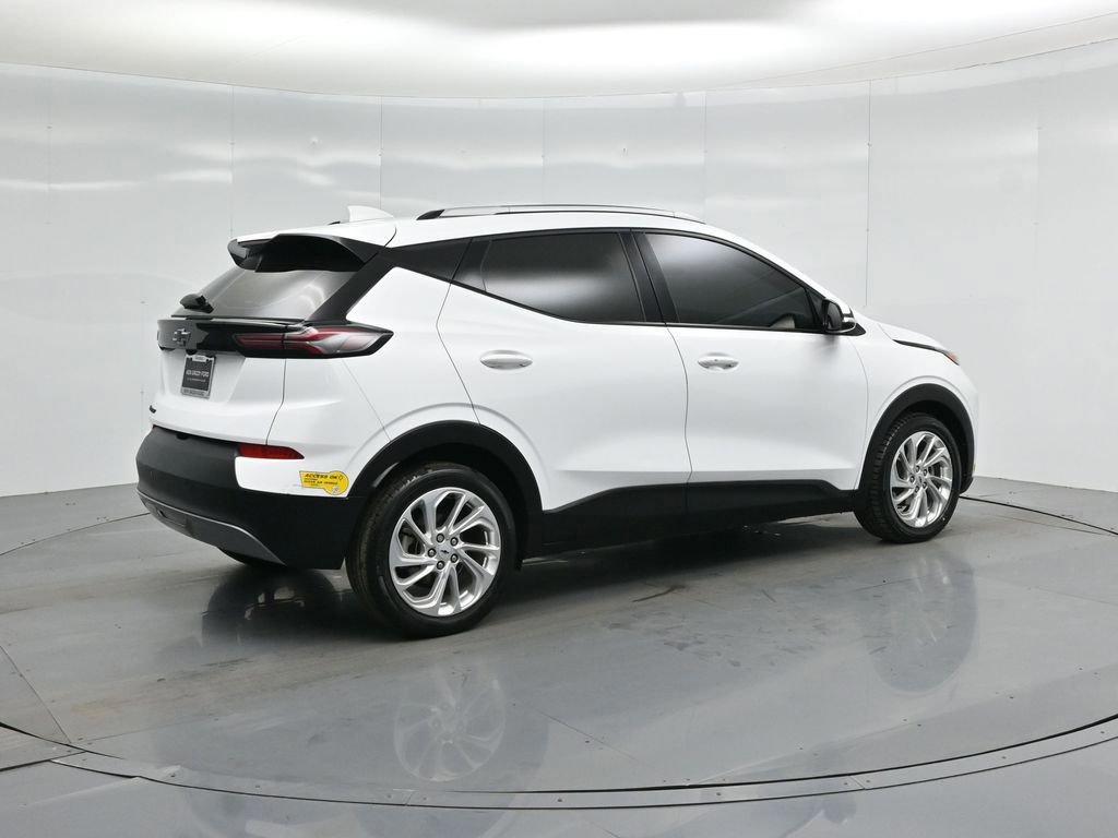 Used 2023 Chevrolet Bolt EUV LT w/ Driver Confidence Package image 13