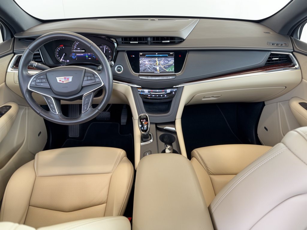 Used 2018 Cadillac XT5 Premium Luxury FWD image 17