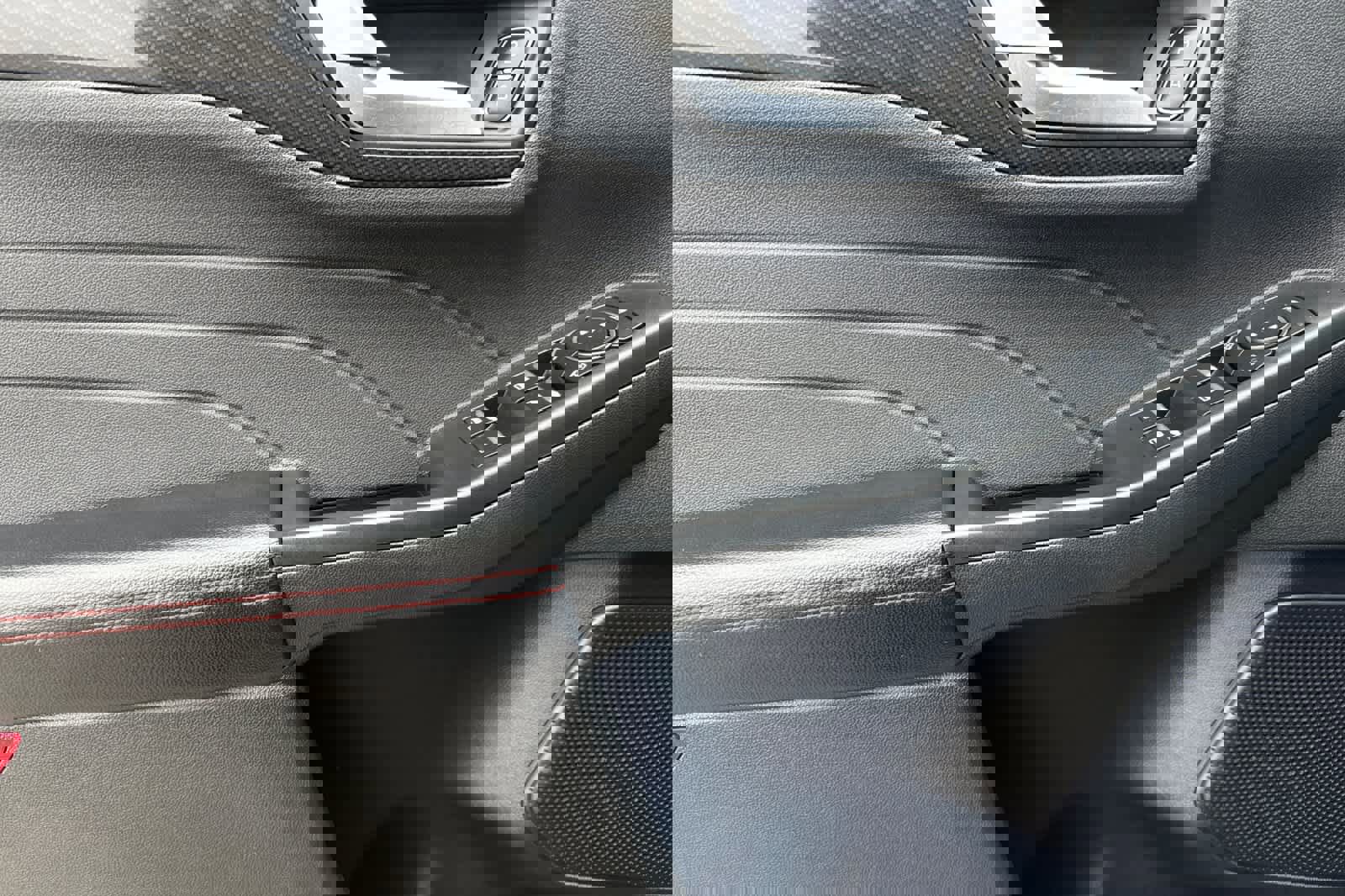 Certified 2024 Ford Escape ST-Line image 12