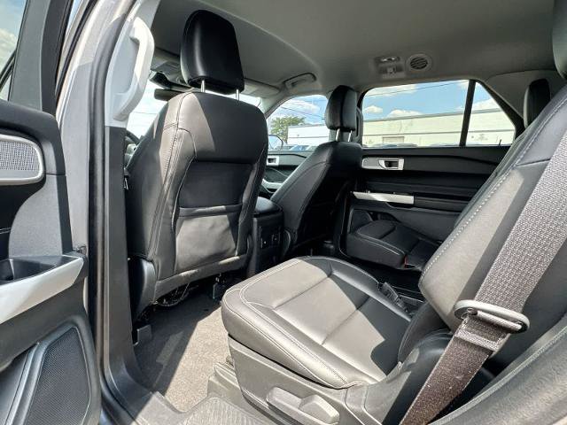 Certified 2024 Ford Explorer XLT w/ Equipment Group 202A AWD/4WD image 18