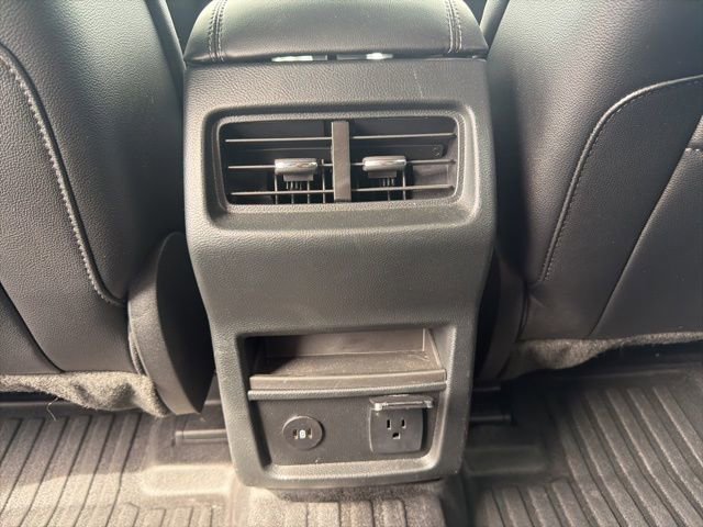 Certified 2024 Ford Edge Titanium image 12