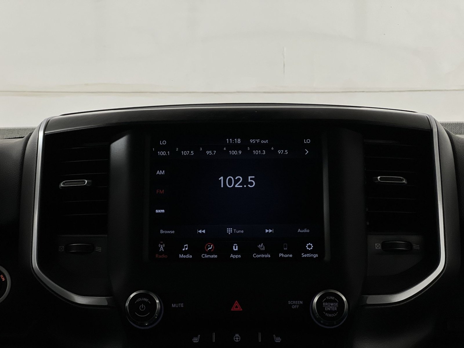 Used 2021 RAM 1500 Big Horn AWD/4WD image 18