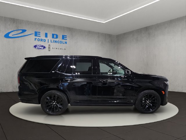 Used 2022 Cadillac Escalade Sport Platinum AWD/4WD image 7