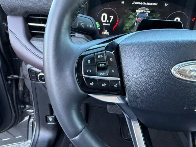 Certified 2025 Ford Explorer Platinum w/ LUX Leather Package image 26