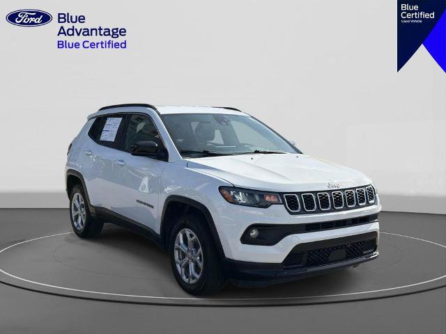 Used 2024 Jeep Compass Latitude AWD/4WD image 4