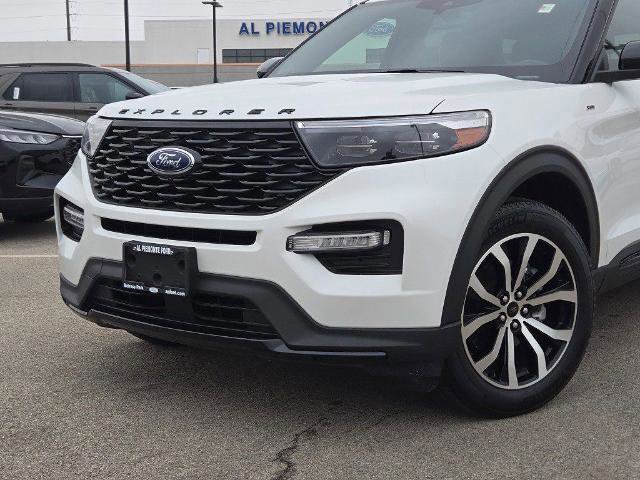 Certified 2023 Ford Explorer ST-Line w/ Class IV Trailer Tow Package image 6