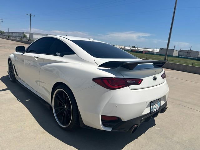 Used 2017 INFINITI Q60 Red Sport 400 RWD image 7