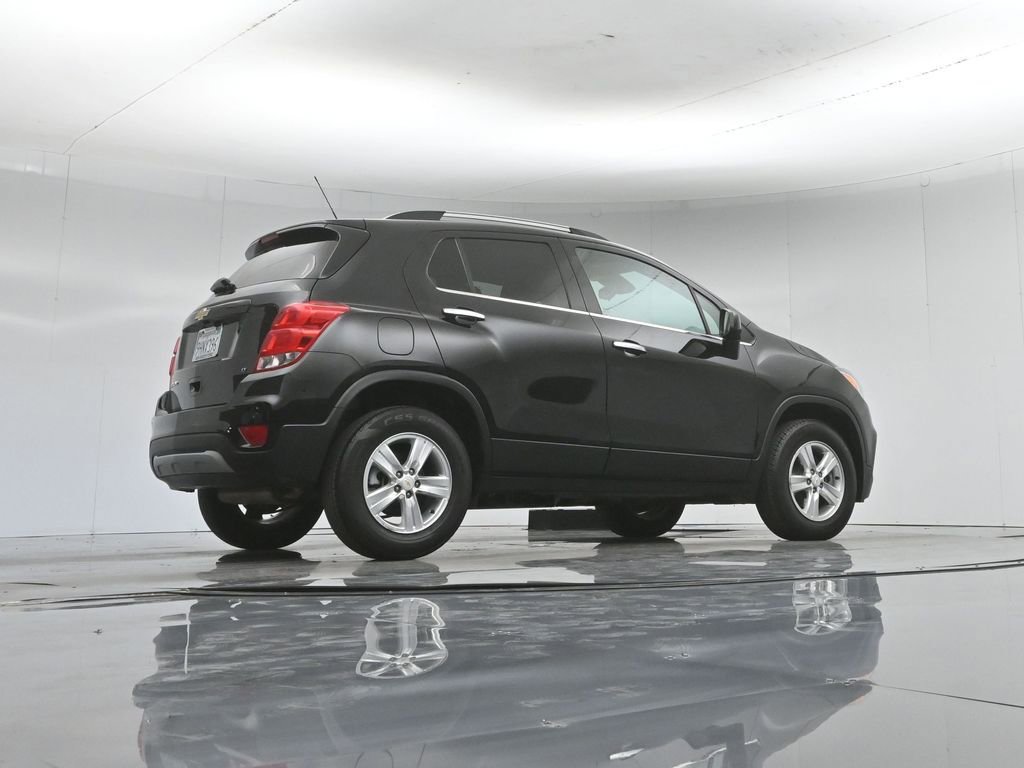 Used 2020 Chevrolet Trax LT w/ LT Convenience Package AWD/4WD image 51