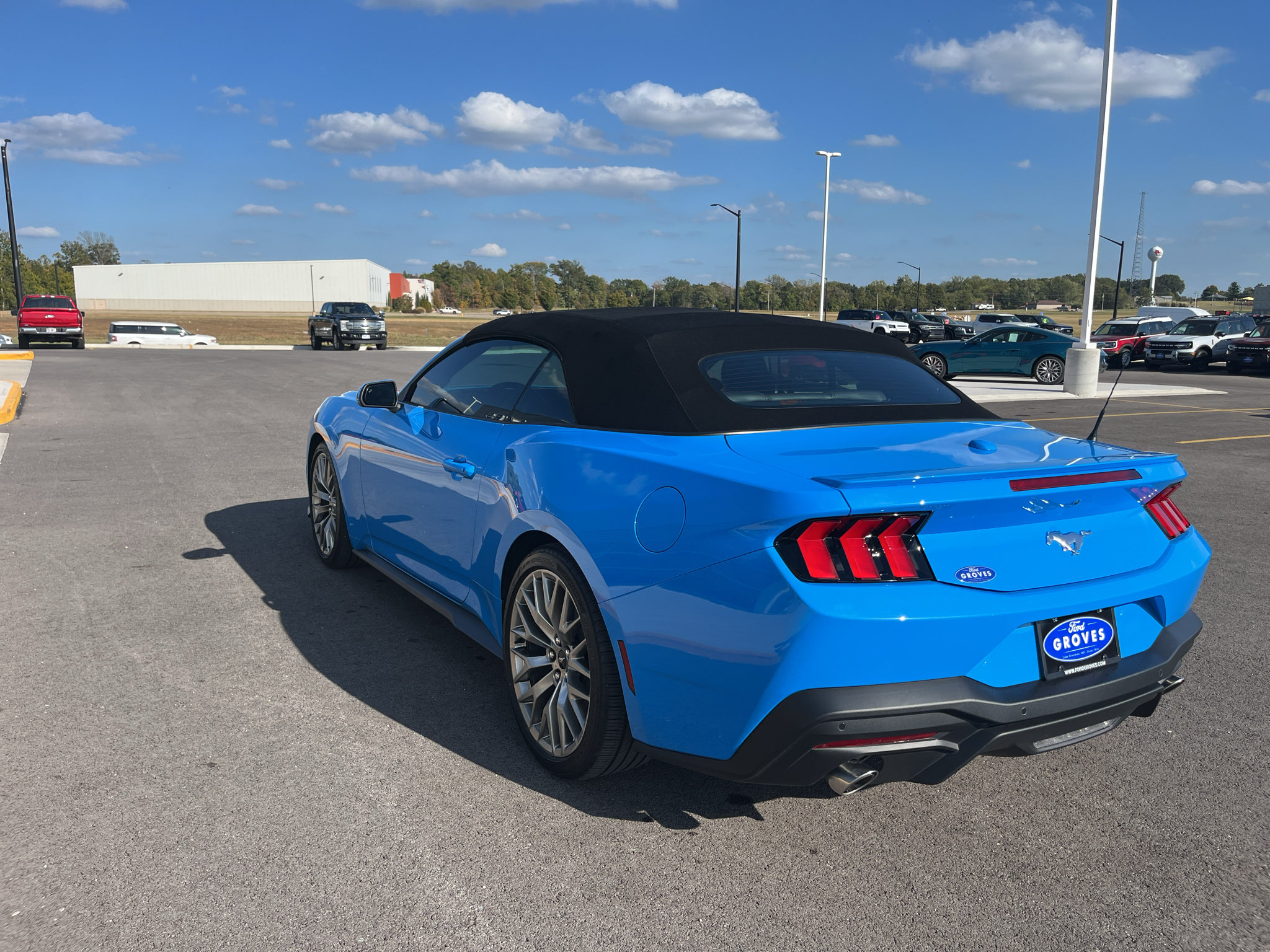 Certified 2025 Ford Mustang Premium RWD image 7