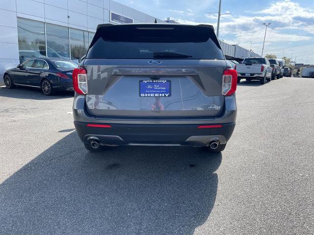 Certified 2022 Ford Explorer XLT w/ Equipment Group 202A image 4