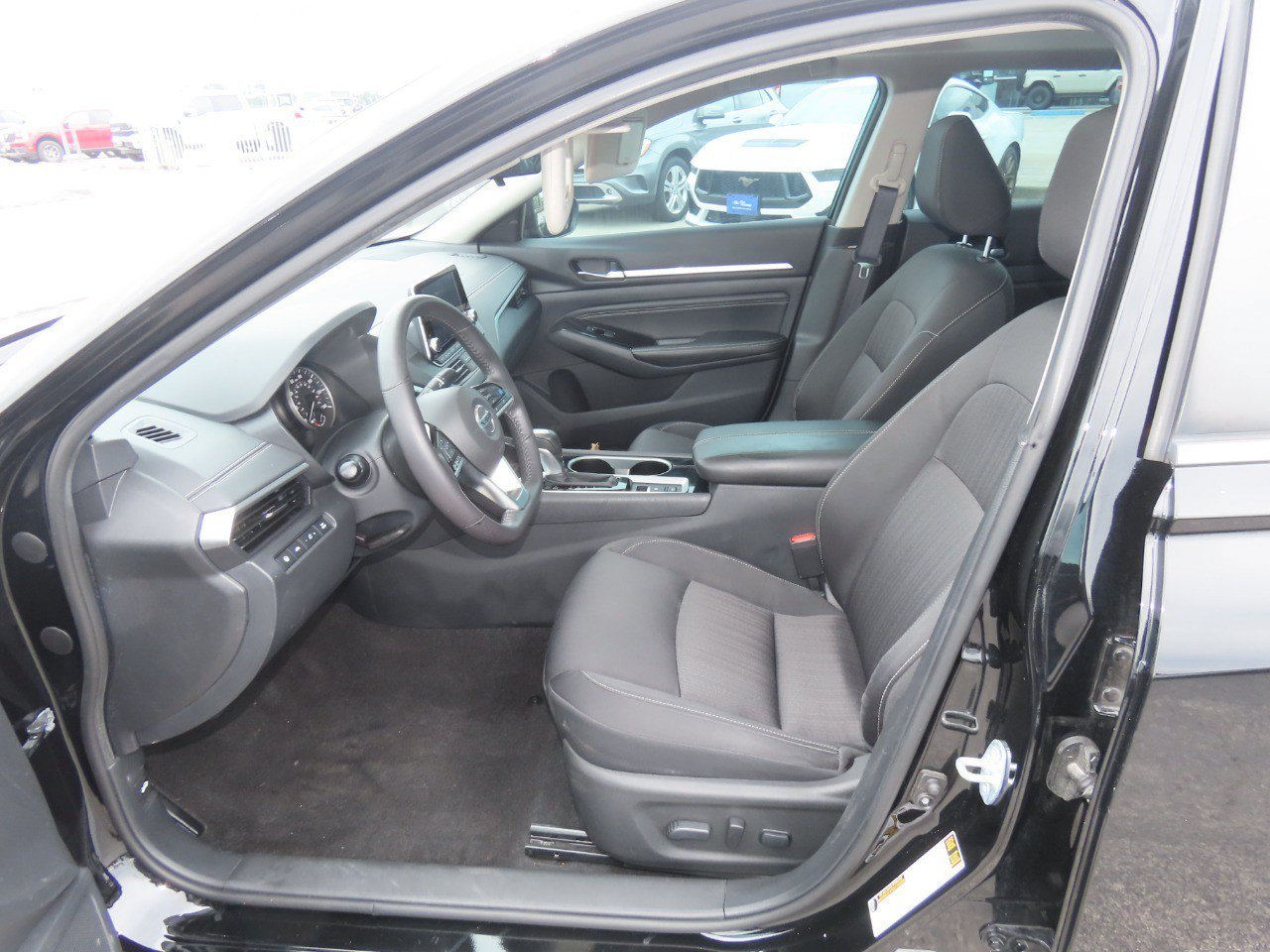Used 2022 Nissan Altima 2.5 SV w/ SV Premium Package FWD image 23