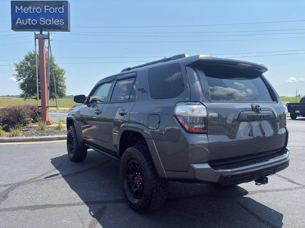 Used 2022 Toyota 4Runner TRD Off-Road Premium w/ Moonroof Package AWD/4WD image 7