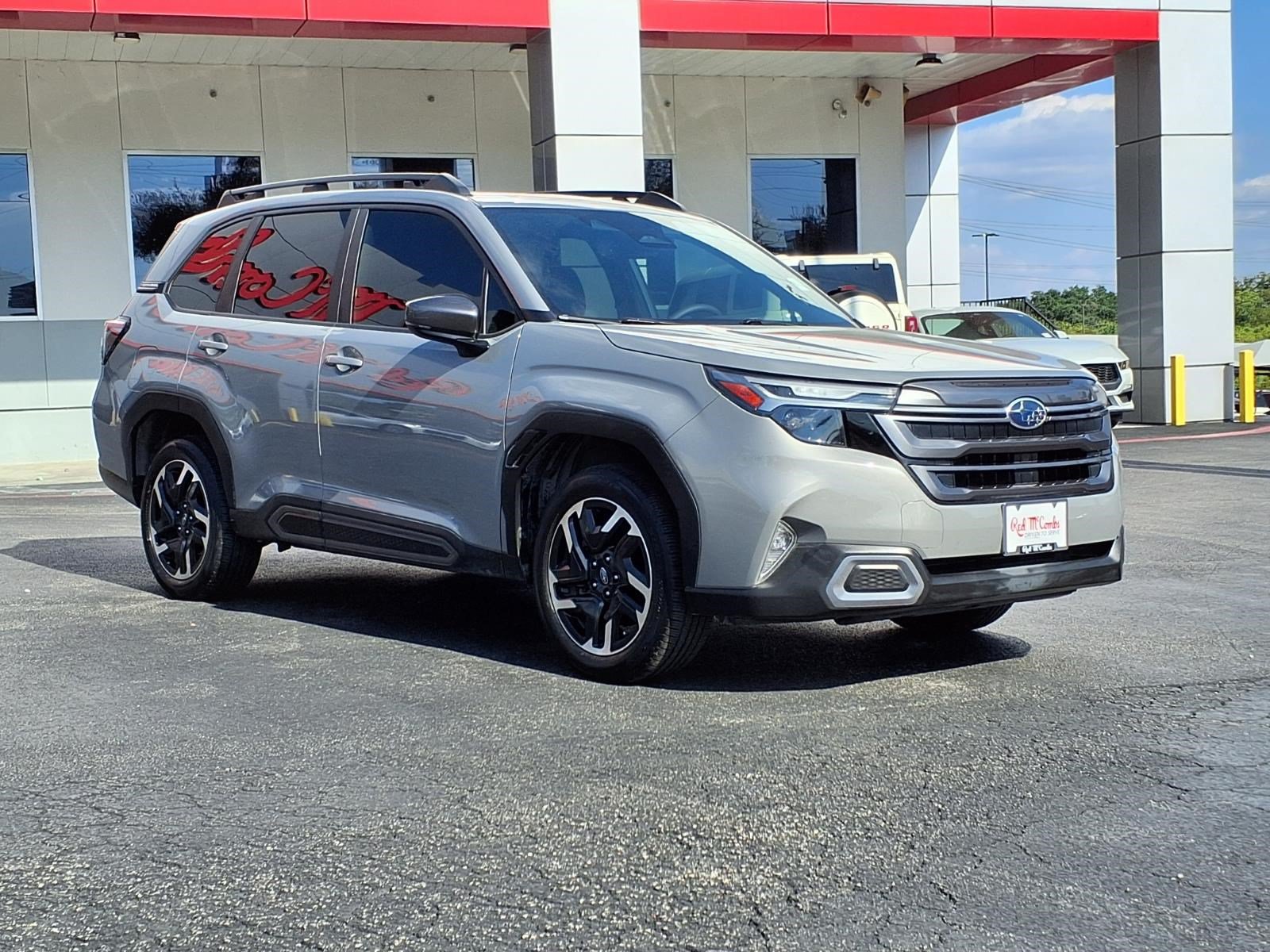 Used 2025 Subaru Forester Limited AWD/4WD image 4