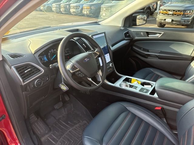 Certified 2022 Ford Edge SEL w/ Sport Appearance Package AWD/4WD image 10