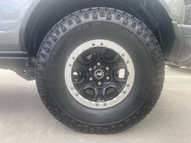Certified 2022 Ford Bronco Badlands w/ Sasquatch Package AWD/4WD image 11