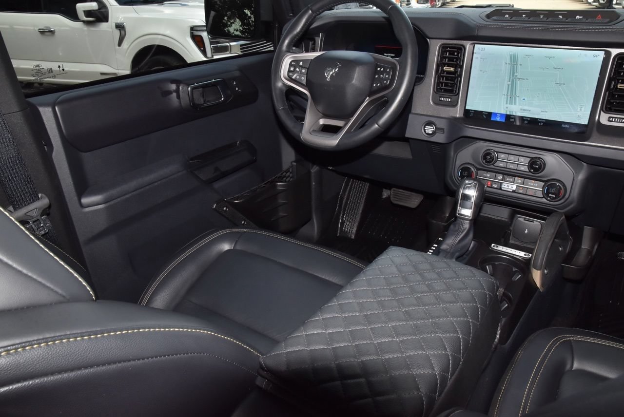 Certified 2025 Ford Bronco Badlands AWD/4WD image 15