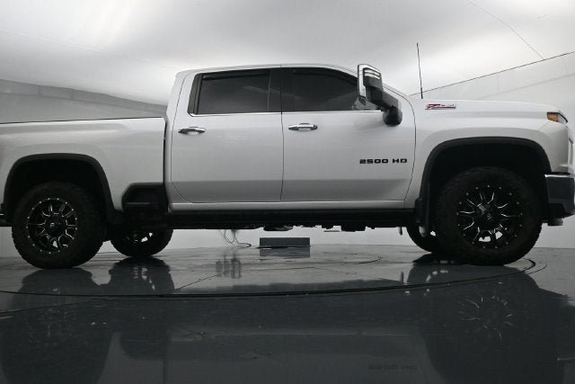 Used 2022 Chevrolet Silverado 2500 LTZ w/ LTZ Plus Package AWD/4WD image 40