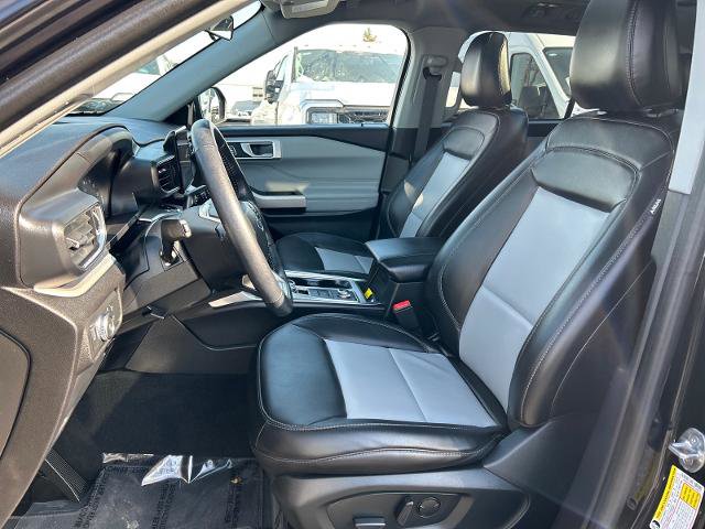 Certified 2022 Ford Explorer XLT w/ Equipment Group 202A image 10