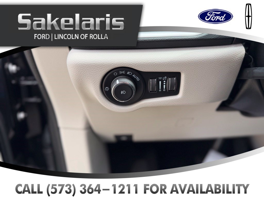 Used 2022 Chrysler Pacifica Touring-L FWD image 15