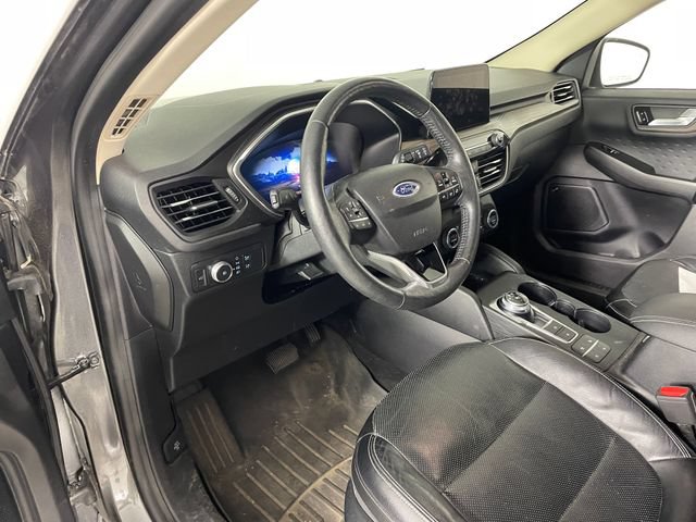 Certified 2020 Ford Escape Titanium AWD/4WD image 3
